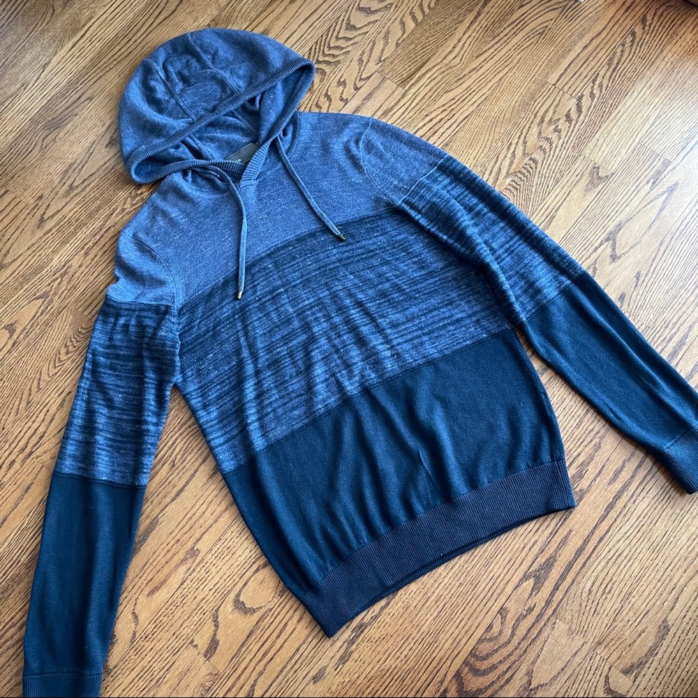 Vince men’s hoodie size small